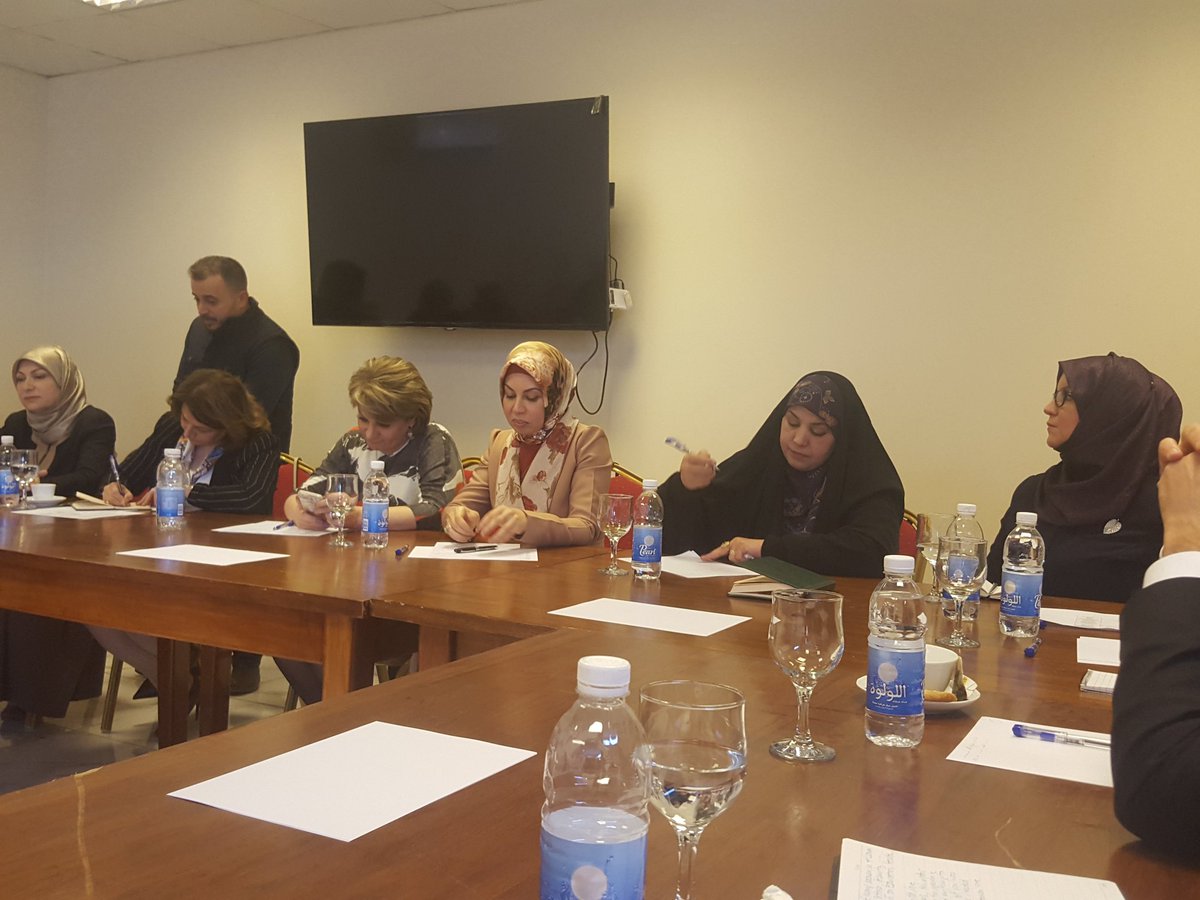 Women activists seek to boost women's role in Iraqi politics 