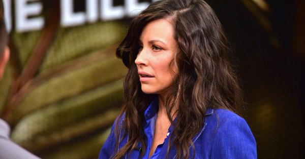 Evangeline Lilly cornered into doing scene partially naked on 'Lost' 