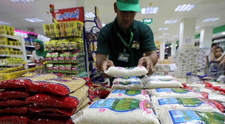 Egypt's annual urban consumer price inflation falls to 13.5 pct in July
