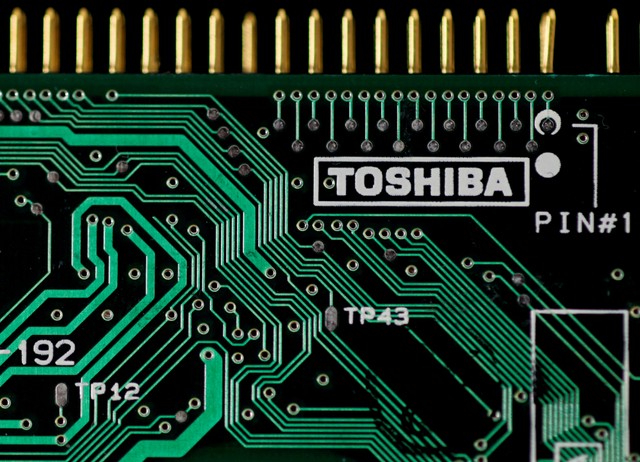 Toshiba aims to complete USD 19 bn of memory chip unit sale soon