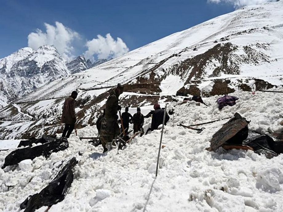 Himalayan avalanche kills seven Indian soldiers near border with China ...
