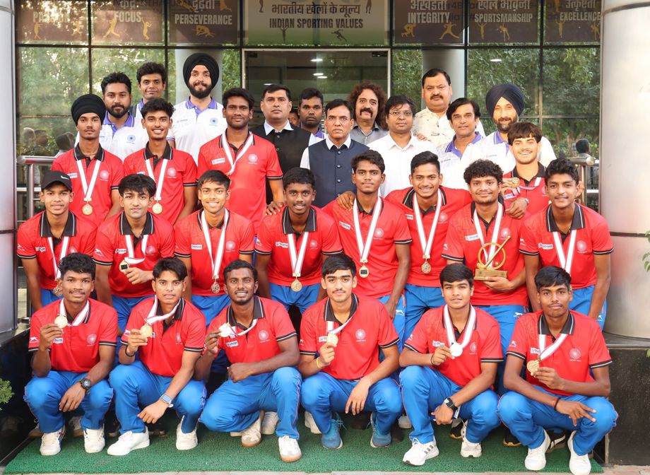 Sports Minister Rewards U-18 Teams for Asia Cup Success in Japan