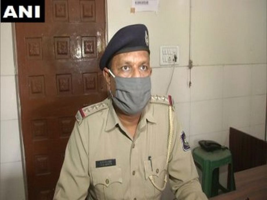 2 held for shooting video inside police station in Vadodara | Law-Order