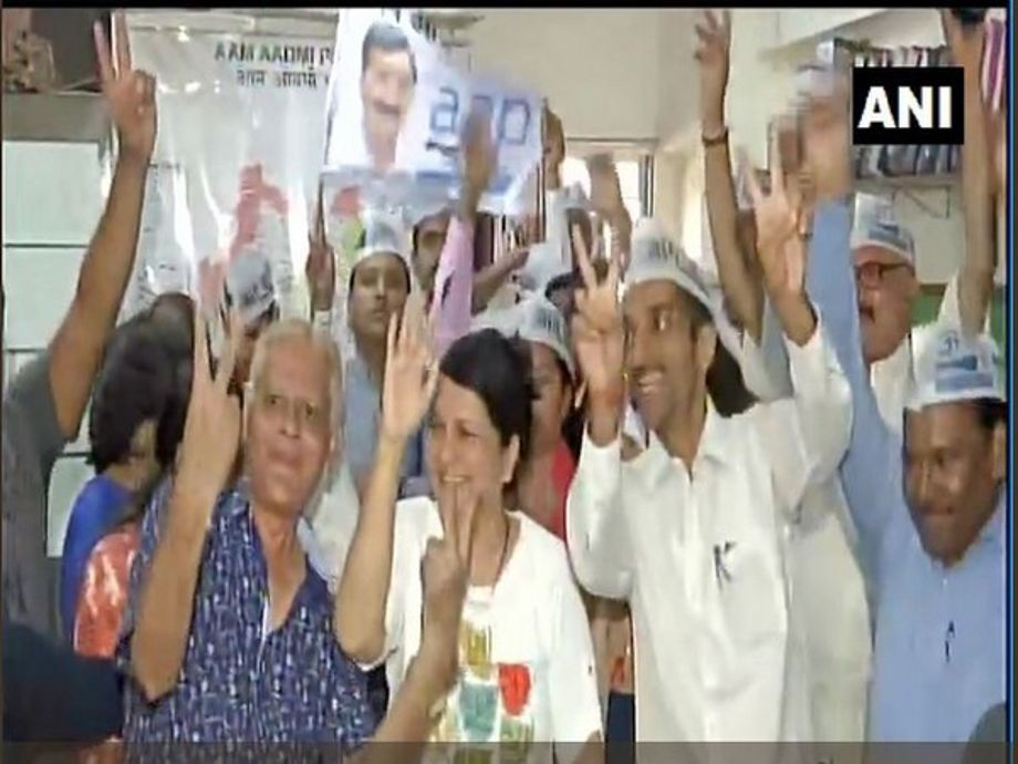 AAP workers celebrate in Mumbai as party looks set to retain Delhi ...