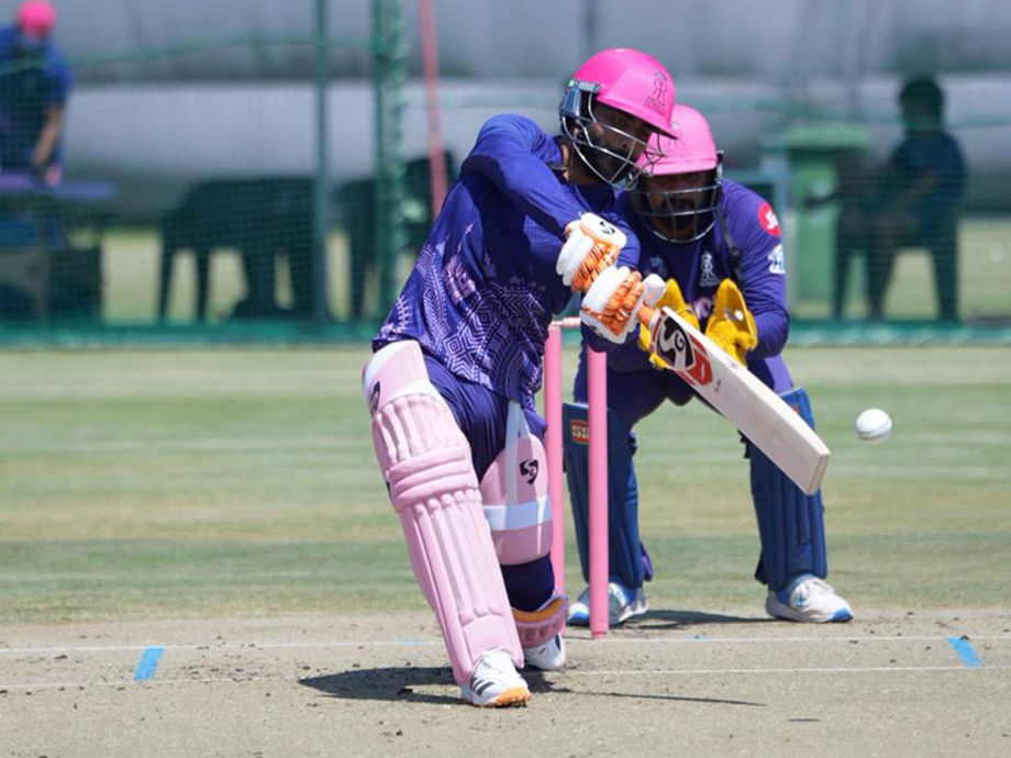Du Plessis and Klaasen Embark on European Cricket Journey