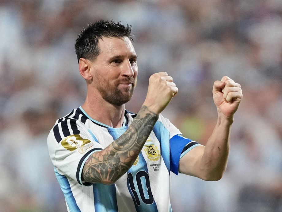 Reuters Sports News Summary