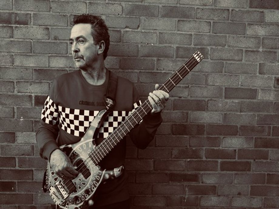Tony Lewis, lead Singer of The Outfield, dies at 62 | Entertainment