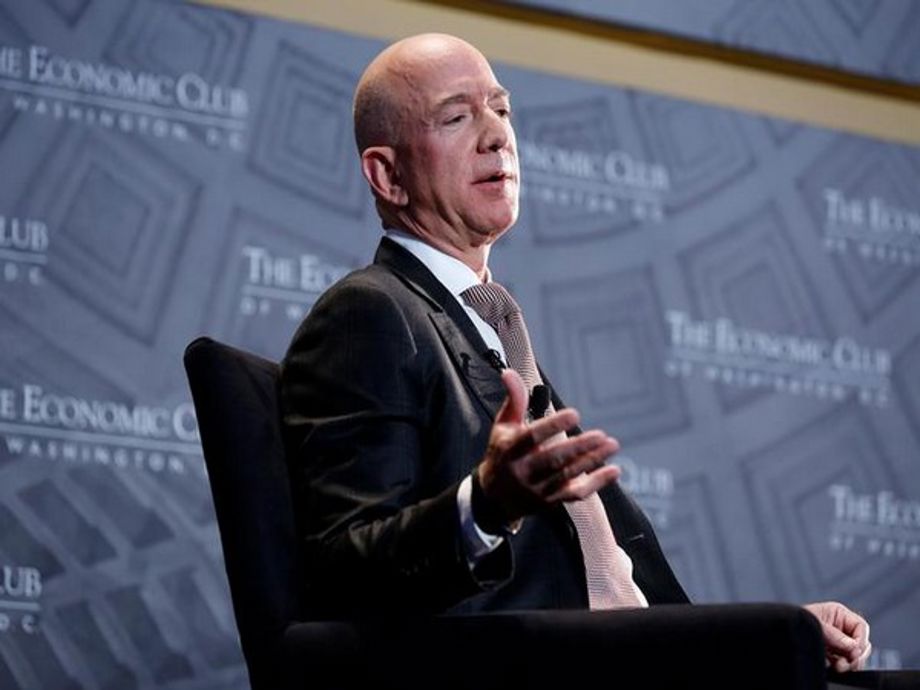 Jeff Bezos to sell Washington Post to buy NFL team Commanders: Reports ...