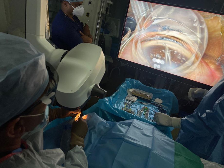 Army Hospital (R&R) Achieves Milestone: First 3D Microscope-Assisted ...