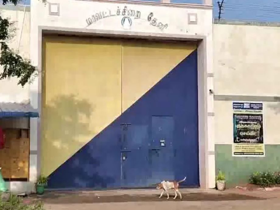 Nine prison staff suspended after 16 inmates escape from Theni jail ...