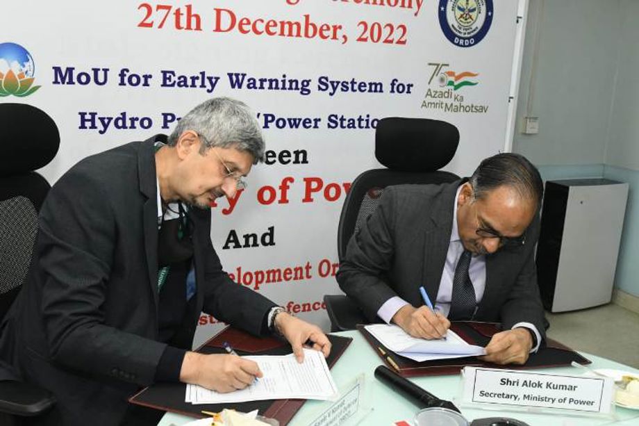 Ministry of Power and DRDO sign MoU to implement Early Warning System ...
