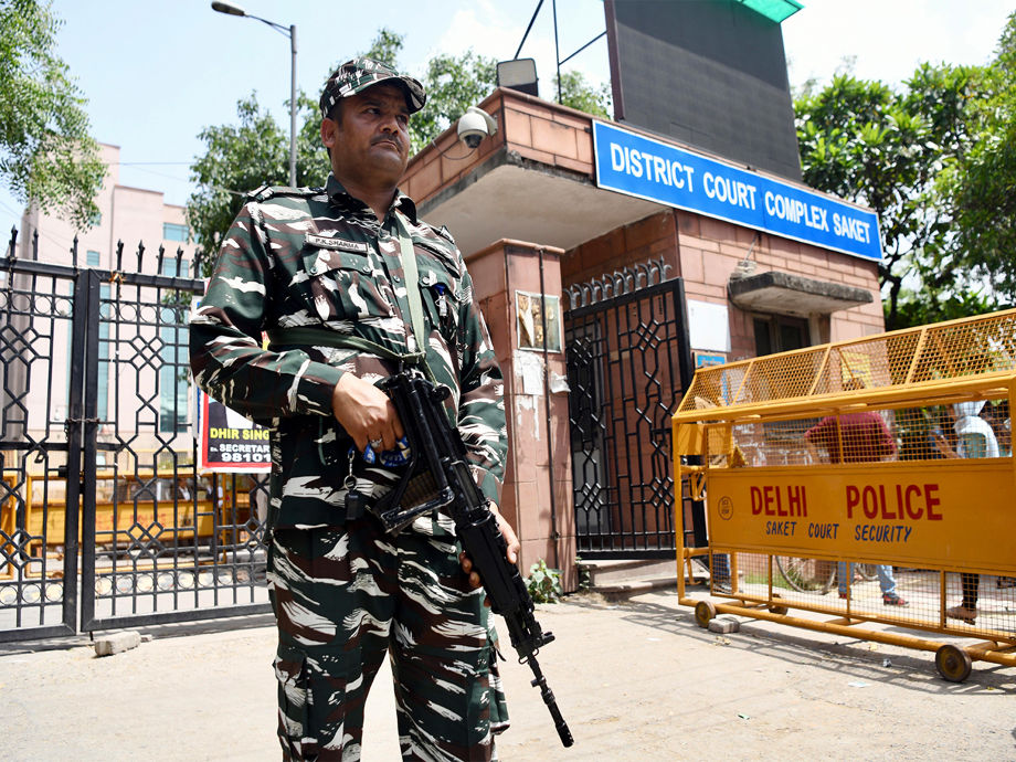 Saket Court Grants Bail as Delays Loom in Late-Night Robbery Case ...