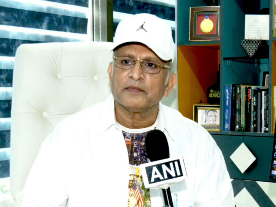 Annu Kapoor Celebrates 44 Years in Bollywood with Heartfelt Gratitude