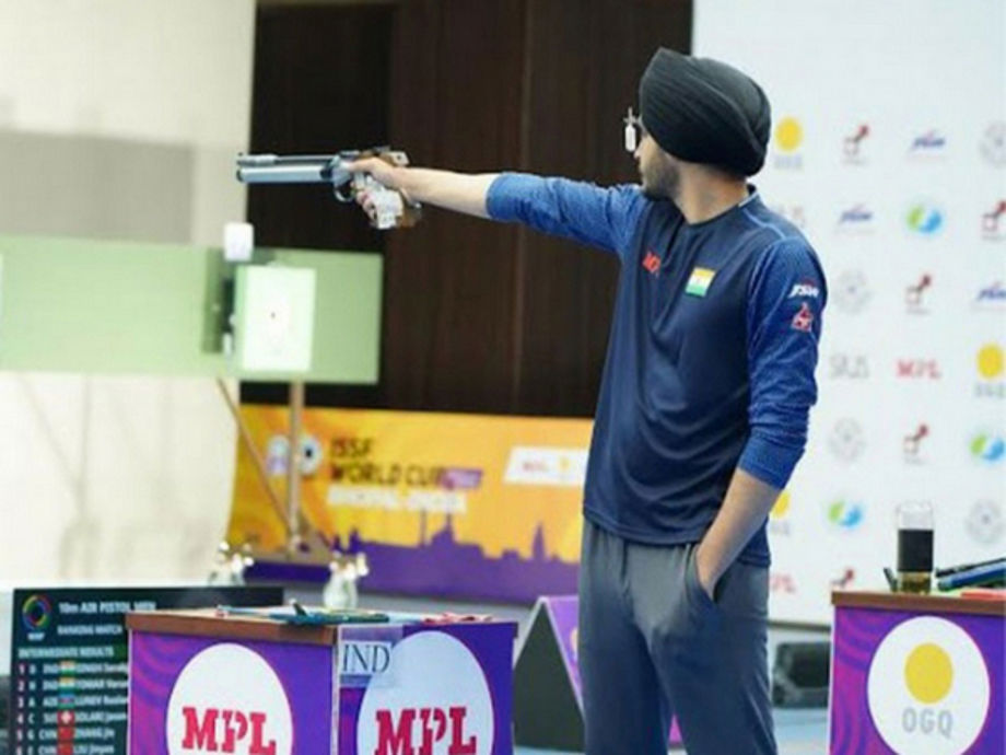 Manu Bhaker and Sarabjot Singh Clinch Historic Bronze at Paris Olympics ...