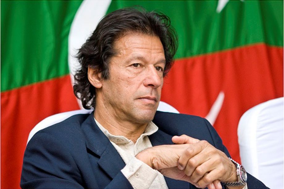 Imran Khan's video message on Pulwama recorded one with multiple cuts, heavy editing, tweets Journalist Menghani 