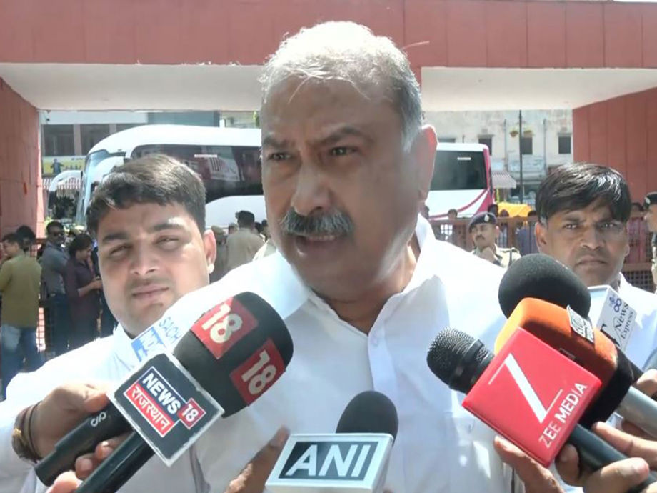 “This is wrong”: Rajasthan Congress Chief Whip Rafeek Khan alleges police stopped him from entering Jaipur civic poll venue