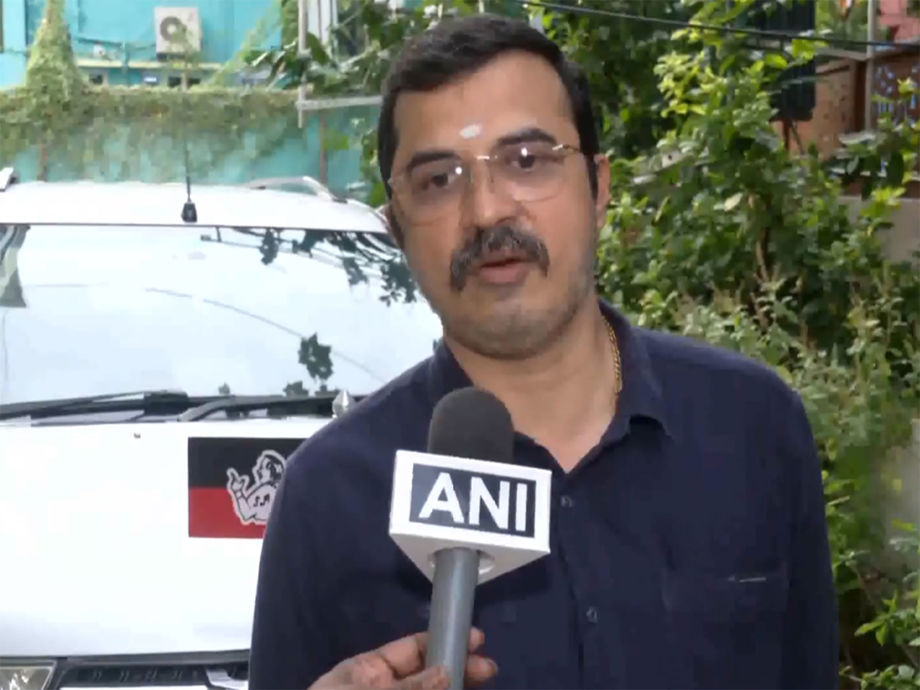 "TVK's horse-trading narrative won't work": AIADMK's Kovai Sathyan targets CM Vijay over his AIADMK-DMK alliance remarks