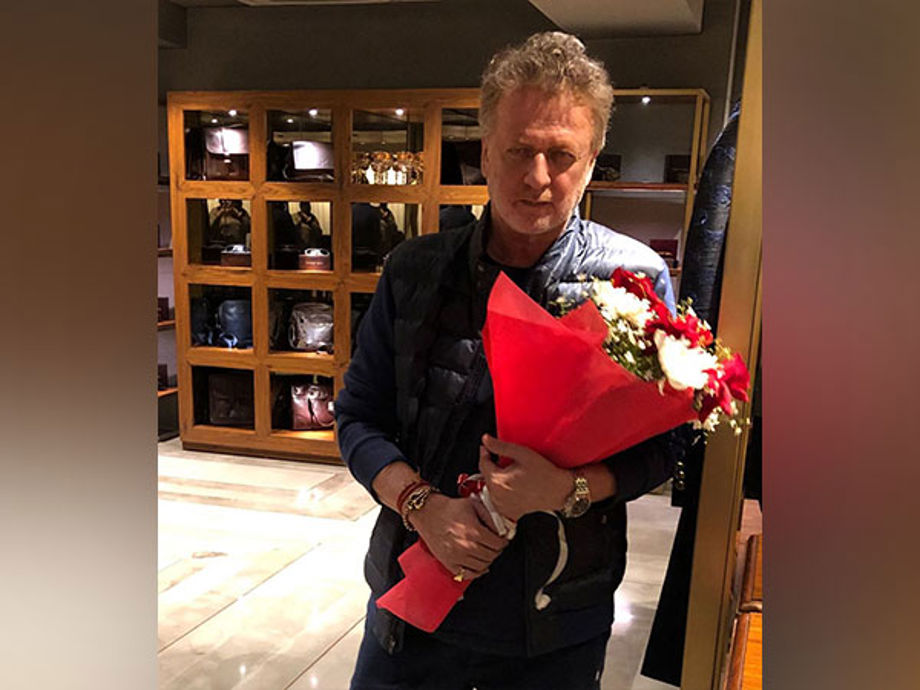 Bala Rajasekar Rohit Farewell to a Fashion Icon: Remembering Rohit Bal's Legacy | Entertainment
