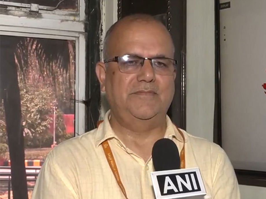 Akshmita Rathore Rto Tragic Accident Claims Life of RTO Inspector at Toll Plaza | Business