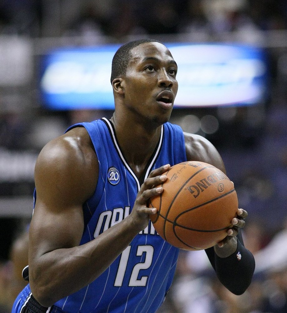 Former NBA star Dwight Howard stirs Chinese anger by calling
