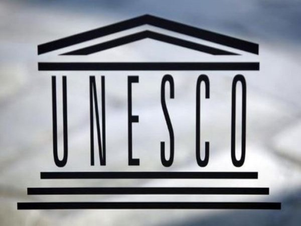 Bruxelles veut marquer le patrimoine de l'UNESCO pour les poupées et les tapis fleuris ;  Le film français « Le Deuxième Acte » ouvre le 77e Festival de Cannes et plus encore