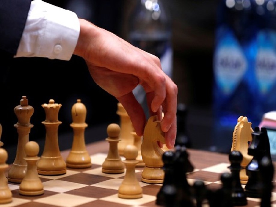 GM Gukesh, 17, wins in Baku, to go past Viswanathan Anand as India's  top-ranked chess player