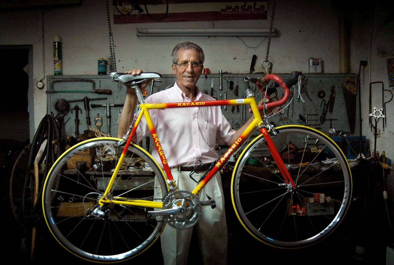 Bahamontes, vainqueur du premier Tour de France espagnol, décède à l’âge de 95 ans