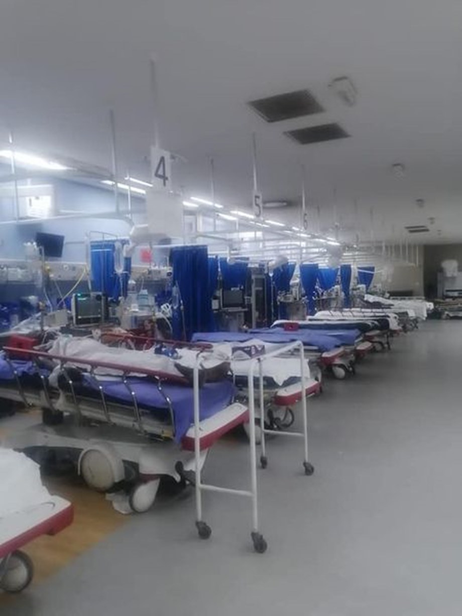 UK reactivates emergency COVID-19 hospitals, closes London primary schools UK reactivates emergency COVID-19 hospitals, closes London primary schools