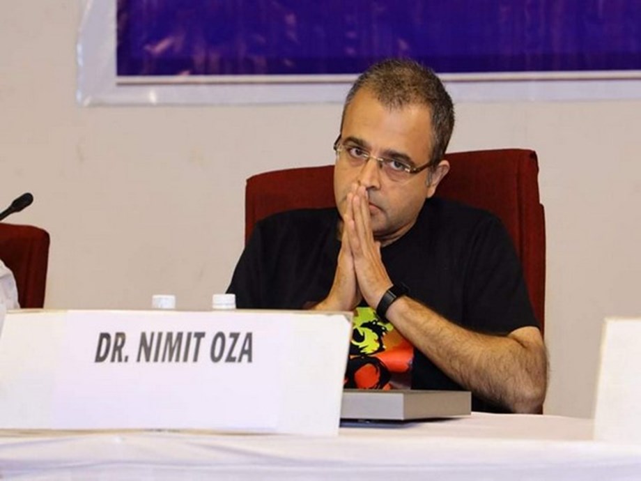 Pappa ni Girlfriend by Dr Nimit Oza becomes top selling book with massive readership Pappa ni Girlfriend by Dr Nimit Oza becomes top selling book with massive readership