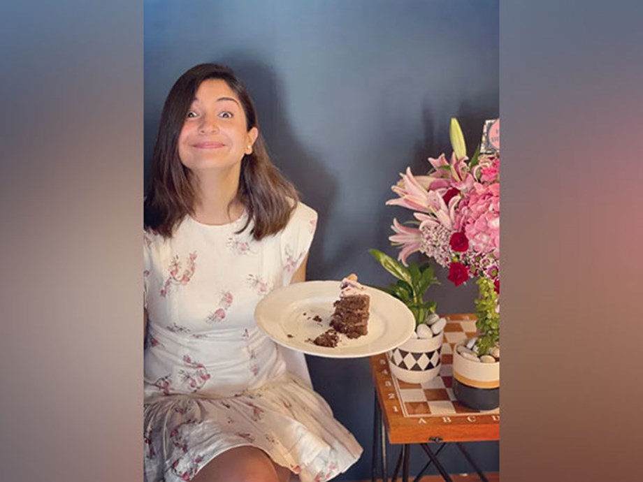 Anushka Sharma thanks fans for birthday wishes Anushka Sharma thanks fans for birthday wishes