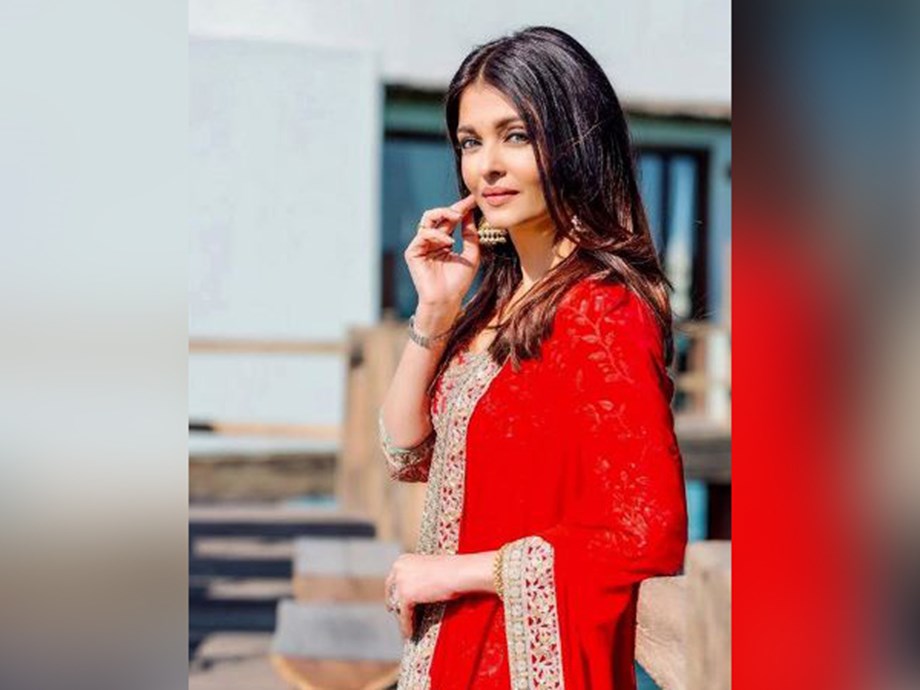 Madhuri Dixit, Shilpa Shetty, Anushka Sharma extend birthday greetings to Aishwarya Rai Bachchan Madhuri Dixit, Shilpa Shetty, Anushka Sharma extend birthday greetings to Aishwarya Rai Bachchan