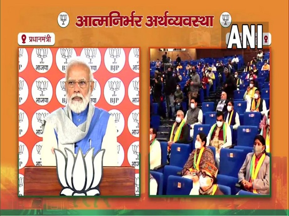 Budget focuses on poor, middle class, youth: PM Modi Budget focuses on poor, middle class, youth: PM Modi