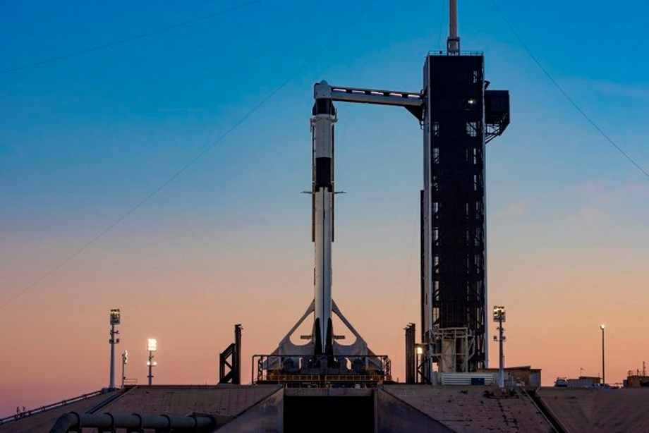 (업데이트: 출시) SpaceX는 오늘 이집트 통신 위성인 Nilesat 301을 발사합니다.
