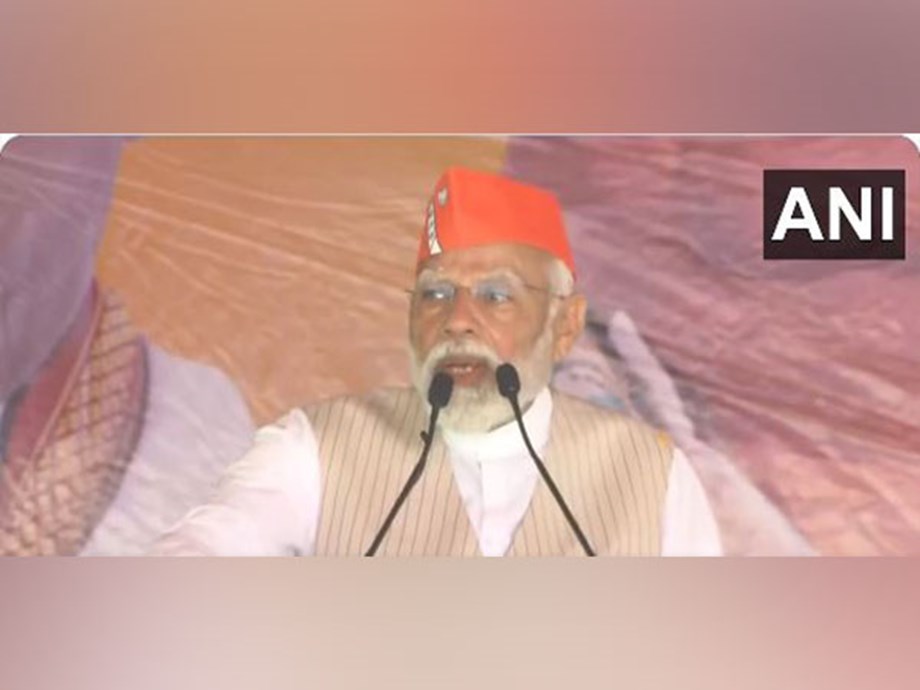 Goons, land mafia openly engaging in hooliganism in Bengal: PM Modi targets Mamata Banerjee-led Trinamool Congress Goons, land mafia openly engaging in hooliganism in Bengal: PM Modi targets Mamata Banerjee-led Trinamool Congress