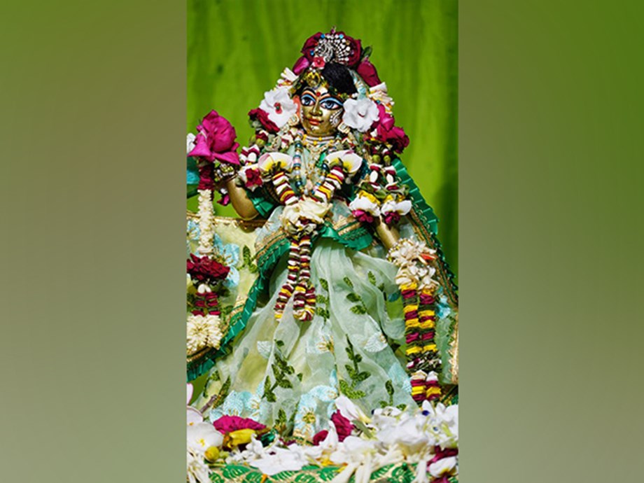 Live darshan arranged for the first time in Barsana for Radhashtami 2022 Live darshan arranged for the first time in Barsana for Radhashtami 2022