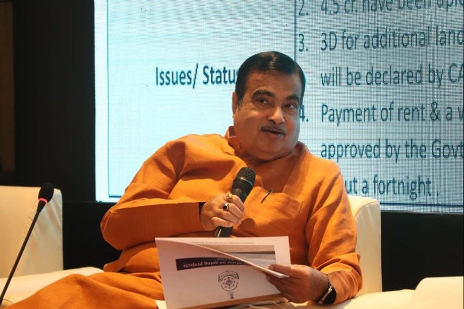 Govt working on steps to push EV sales, says Gadkari Govt working on steps to push EV sales, says Gadkari