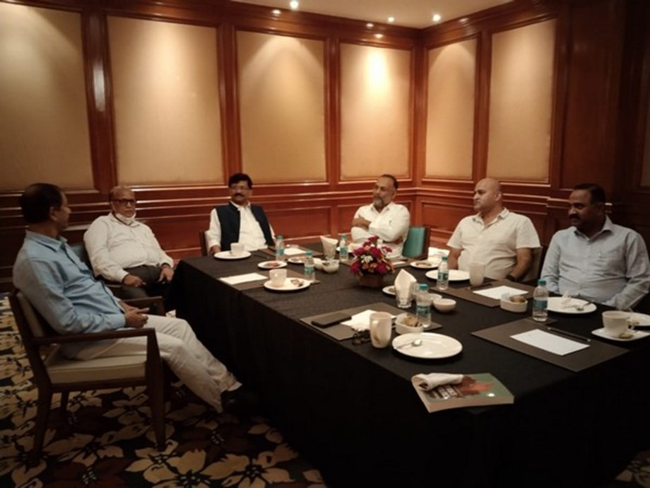 Sanjay Raut discusses Goa assembly poll strategy with Congress leaders Sanjay Raut discusses Goa assembly poll strategy with Congress leaders