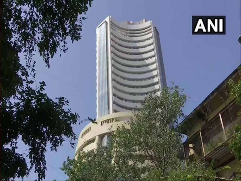 Equity indices open in red, Sensex down by 97 points Equity indices open in red, Sensex down by 97 points