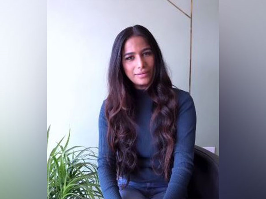 Cine Workers Association demands FIR against Poonam Pandey Cine Workers Association demands FIR against Poonam Pandey