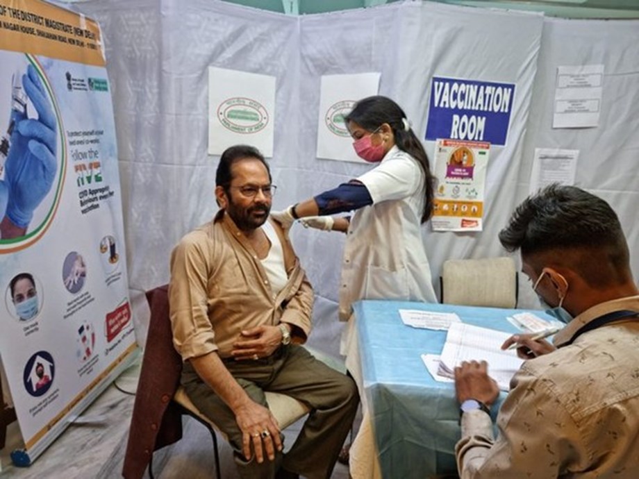 Mukhtar Abbas Naqvi gets second dose of COVID-19 vaccine Mukhtar Abbas Naqvi gets second dose of COVID-19 vaccine