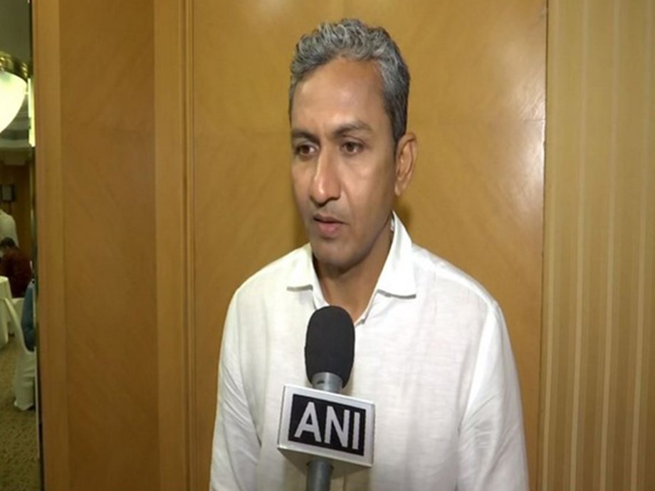 Debate Intensifies Over Pitch Control in the Indian Premier League Debate Intensifies Over Pitch Control in the Indian Premier League