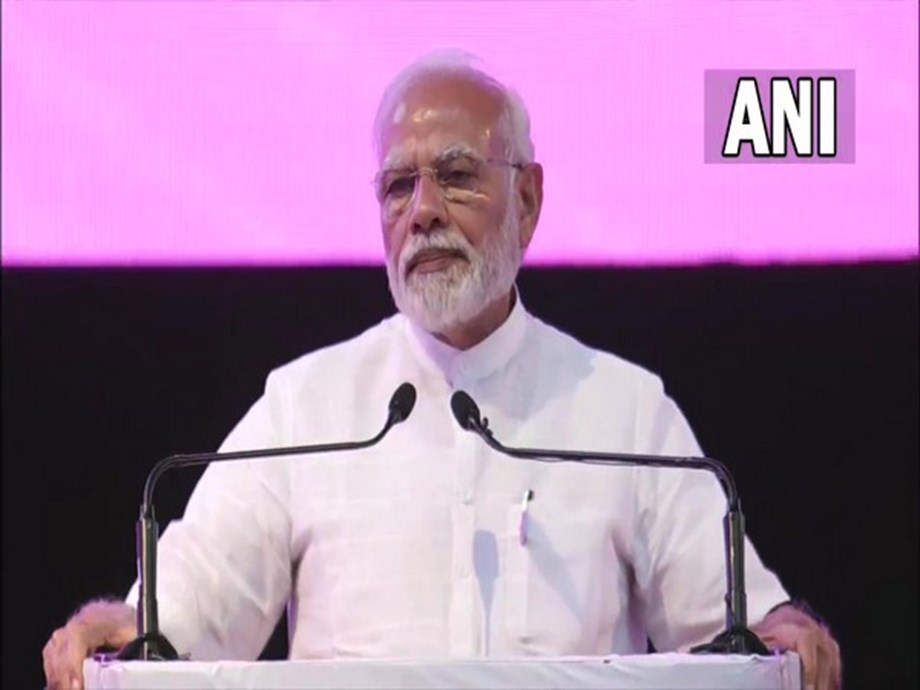 PM inaugurates groundbreaking ceremony of 3rd UP Investors Summit PM inaugurates groundbreaking ceremony of 3rd UP Investors Summit