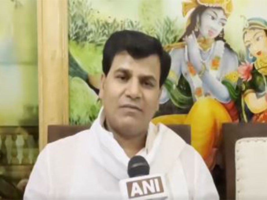 Ravi Rana and Navneet Rana Meet Maharashtra Deputy CM Ahead of Assembly ...