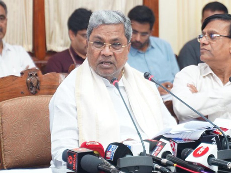 Karnataka CM Blames Unscientific Road Construction for Shiradi Ghat Landslide Karnataka CM Blames Unscientific Road Construction for Shiradi Ghat Landslide