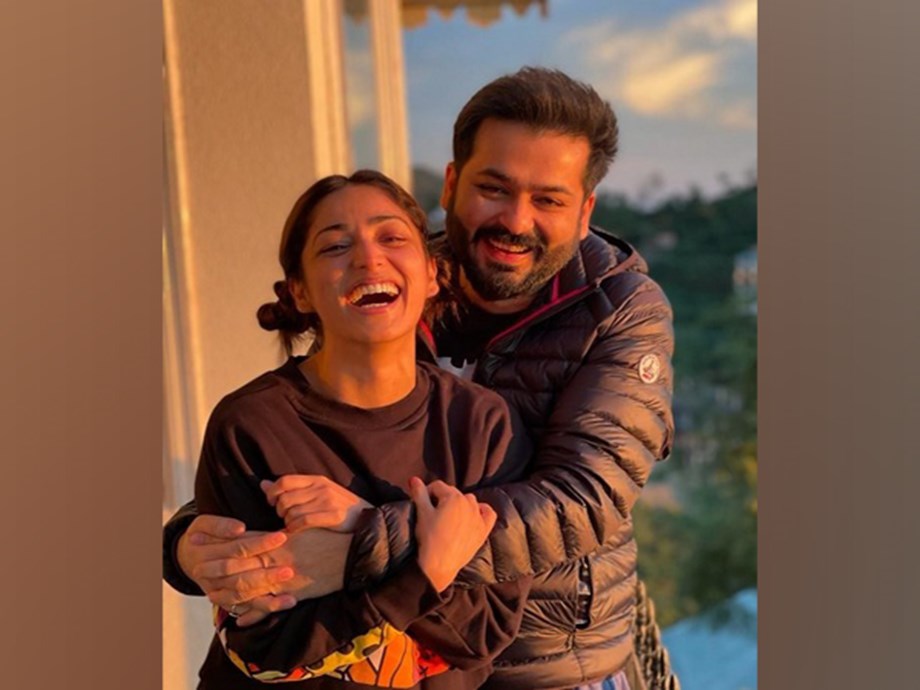 Yami Gautam, husband Aditya Dhar are all smiles in Diwali post Yami Gautam, husband Aditya Dhar are all smiles in Diwali post