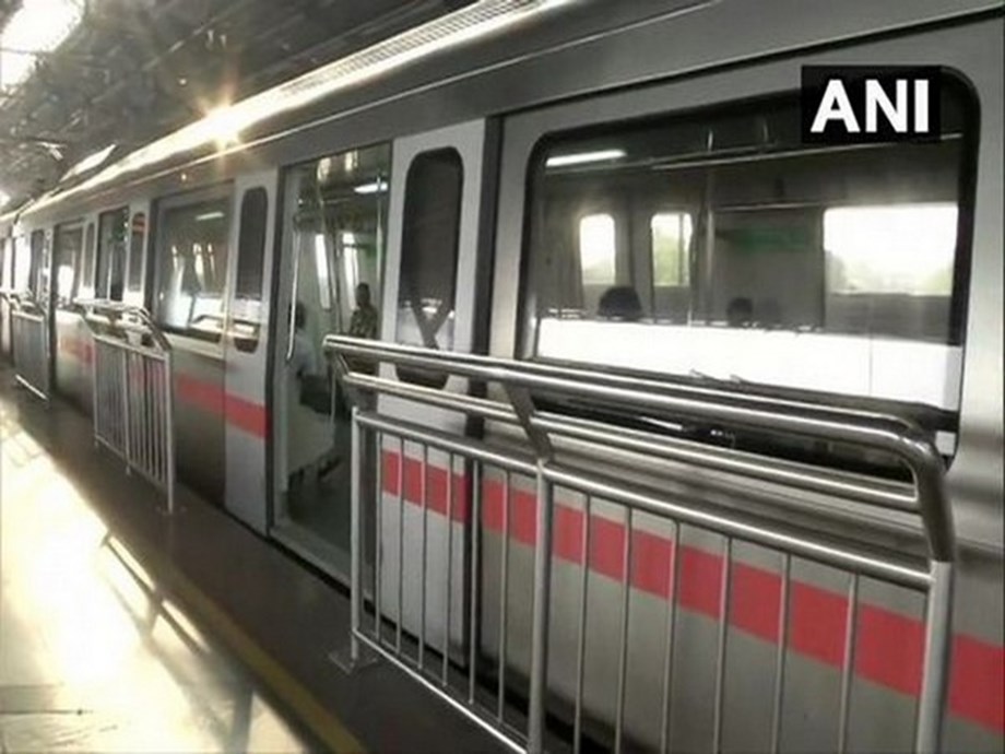 Long queues outside many stations as Delhi Metro trains run with new Covid norms Long queues outside many stations as Delhi Metro trains run with new Covid norms