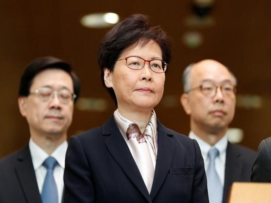 Оскорбление китая. Юээ. The “leader” of Hong Kong he she is Called the “Chief Executive”.