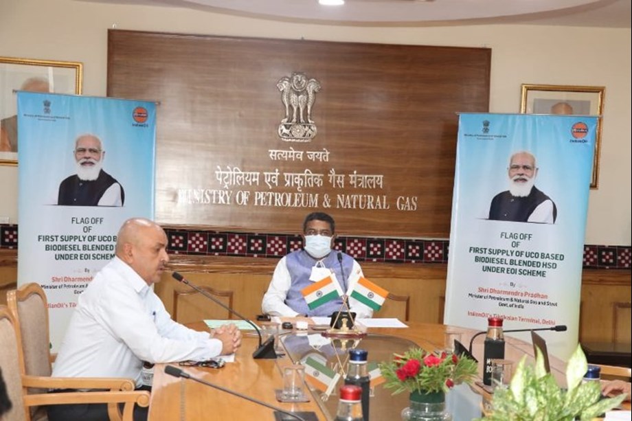 Dharmendra Pradhan flags off supply of UCO-based Biodiesel from IndianOil Dharmendra Pradhan flags off supply of UCO-based Biodiesel from IndianOil