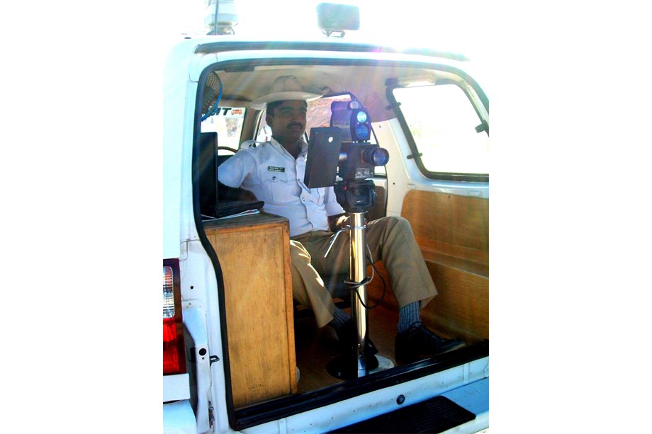 Delhi: Wider areas to be assigned to traffic police personnel to reduce road congestion Delhi: Wider areas to be assigned to traffic police personnel to reduce road congestion