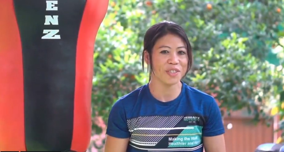 Mary Kom enters Olympic pre-quarters, Manish bows out after hard-fought loss in opening round Mary Kom enters Olympic pre-quarters, Manish bows out after hard-fought loss in opening round